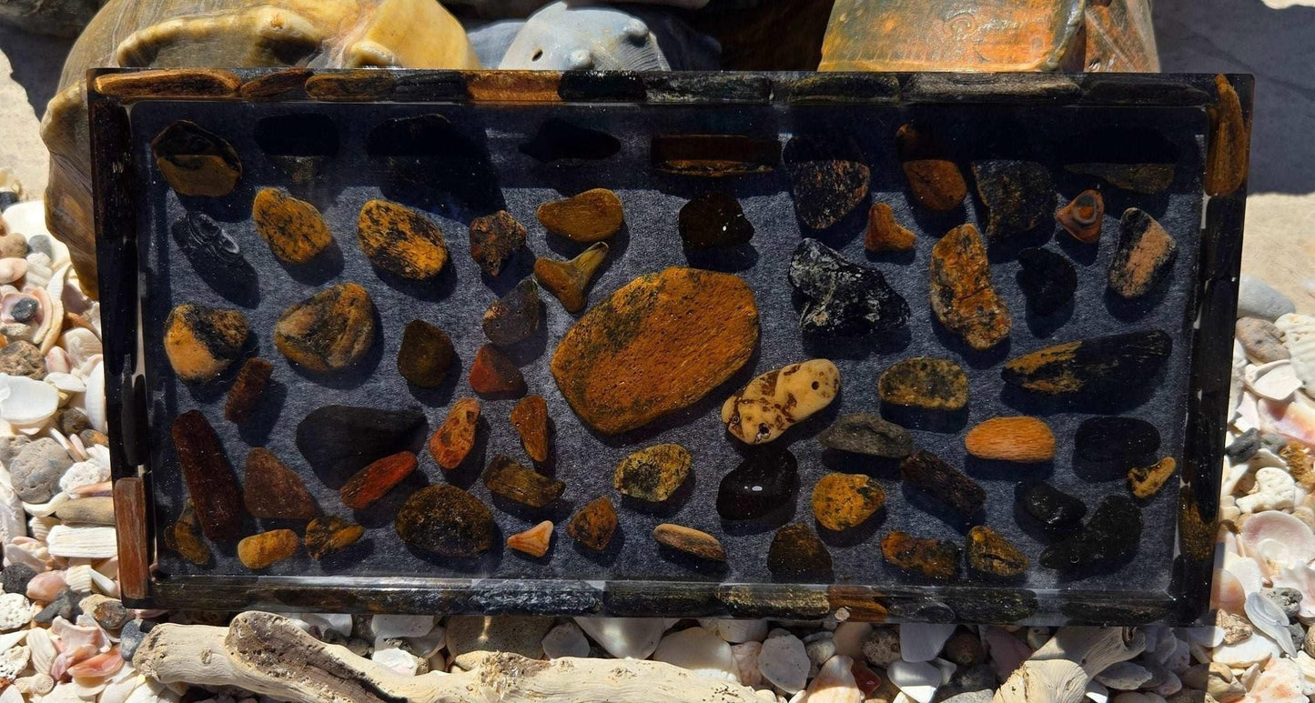 Resin tray inspired by Caspersen Beach with shells and sand